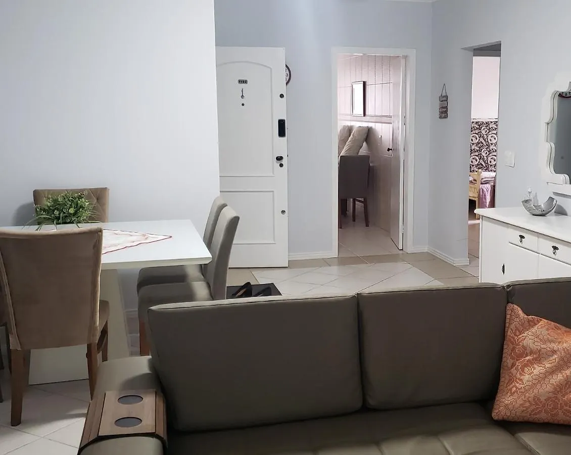 Apartamento Confortavel Em Meia Praia - 200 Metros Da Praia Itapema Apartment